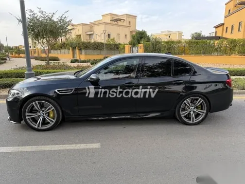 بي ام دبليو M5 2014 أسود مستعملة للبيع - 10