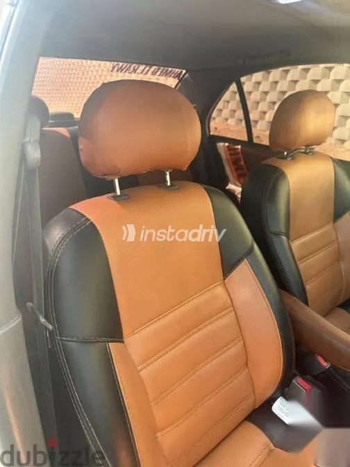 هيونداي فيرنا 2011 بني مستعملة للبيع - 5