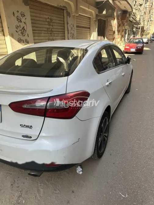Kia Cerato 2016 White Used for Sale - 5