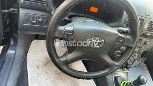 تويوتا أفنسيس 2006 أسود مستعملة للبيع - 1