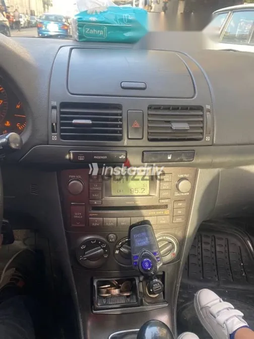 تويوتا أفنسيس 2006 أسود مستعملة للبيع - 3