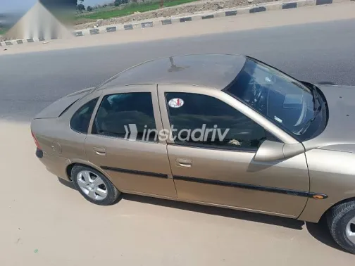 Opel Vectra 1999 Gold Used for Sale - 2