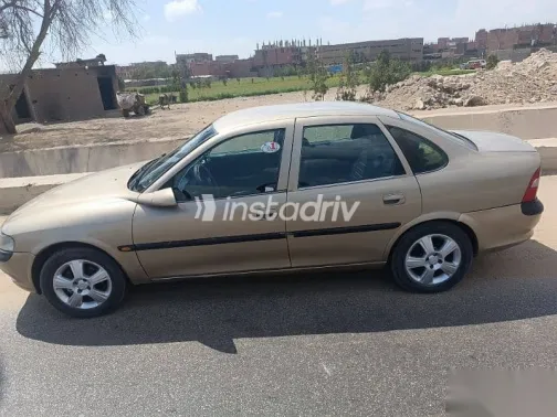 Opel Vectra 1999 Gold Used for Sale - 9