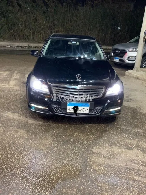 Mercedes C 180 2013 Black Used for Sale - 1