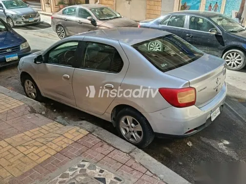 رينو لوجان 2016 فضي مستعملة للبيع - 4