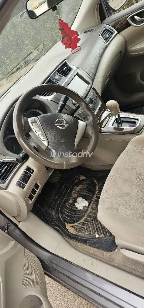 نيسان سنترا 2022 بني مستعملة للبيع - 8