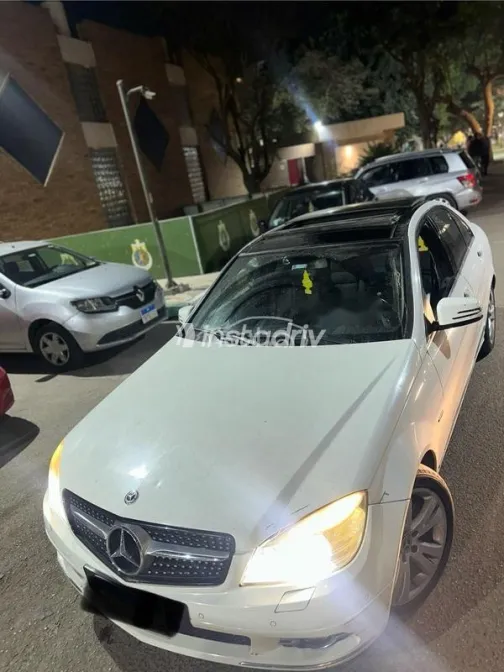 مرسيدس C 180 2010 أبيض مستعملة للبيع - 1