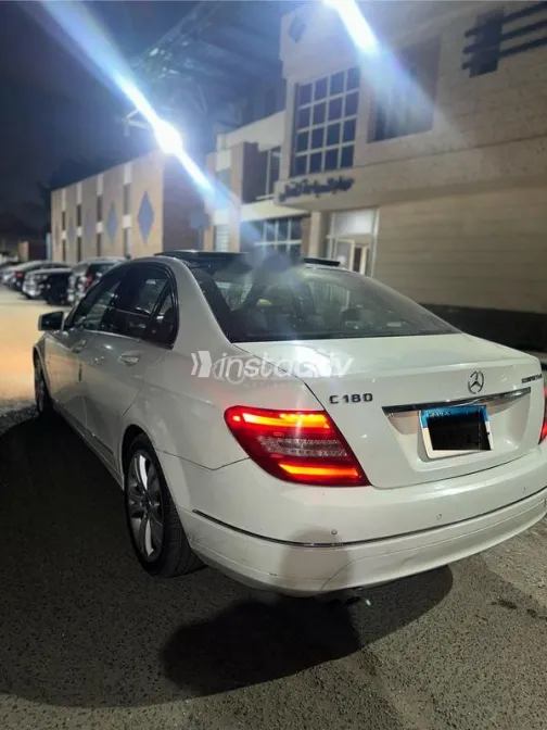 مرسيدس C 180 2010 أبيض مستعملة للبيع - 6