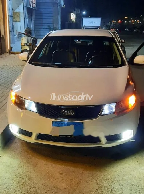 Kia Cerato 2010 White Used for Sale - 1