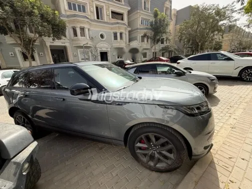 لاند روفر فيلار 2024 رمادي مستعملة للبيع - 4