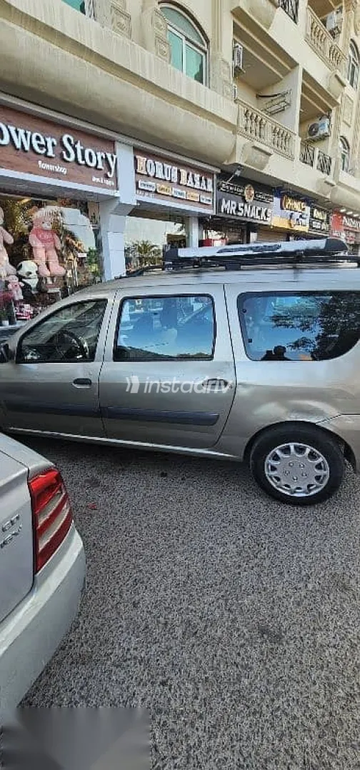 رينو لوجان 2013 ذهبي مستعملة للبيع - 2