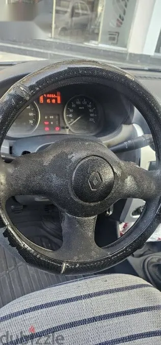 رينو لوجان 2013 ذهبي مستعملة للبيع