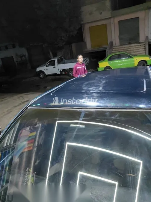 فولكس فاغن جولف 1992 أزرق غامق مستعملة للبيع - 3