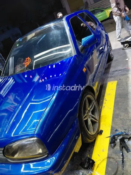 فولكس فاغن جولف 1992 أزرق غامق مستعملة للبيع - 6