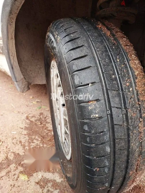 فيات 128 2006 أبيض مستعملة للبيع - 3