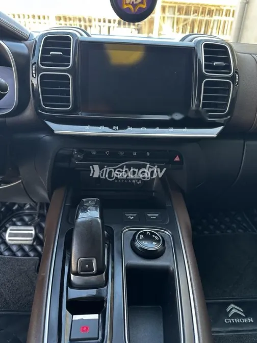 سيتروين C5 اير كروس 2020 أسود مستعملة للبيع - 8