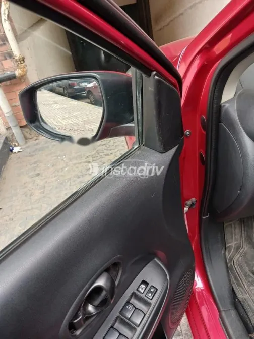 نيسان صنى 2023 أبيض مستعملة للبيع - 3