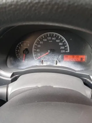 نيسان صنى 2023 أبيض مستعملة للبيع