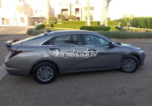 هيونداي إلنترا سى ان 7 2021 أبيض مستعملة للبيع - 2