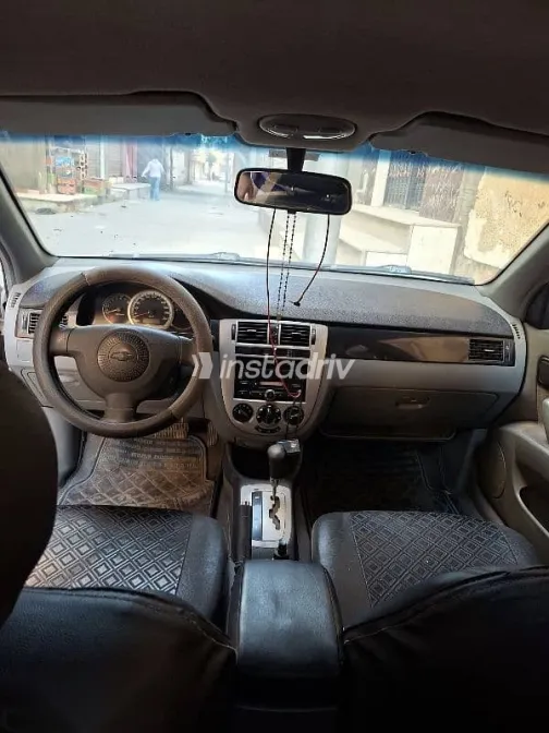 Chevrolet Optra 2007 White Used for Sale - 7