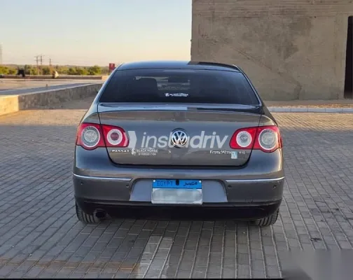Volkswagen Passat 2009 Silver Used for Sale - 2