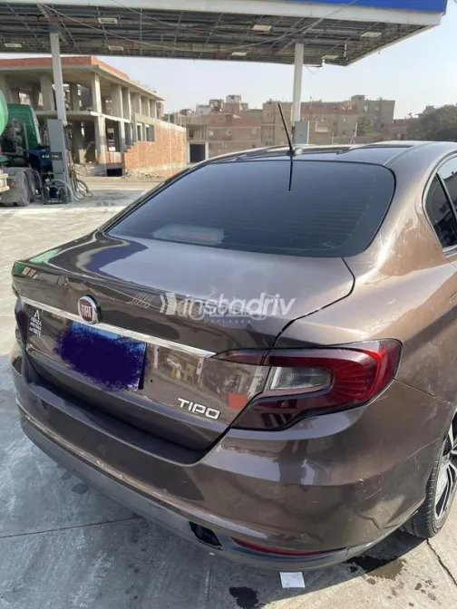 فيات تيبو 2018 أبيض مستعملة للبيع - 4