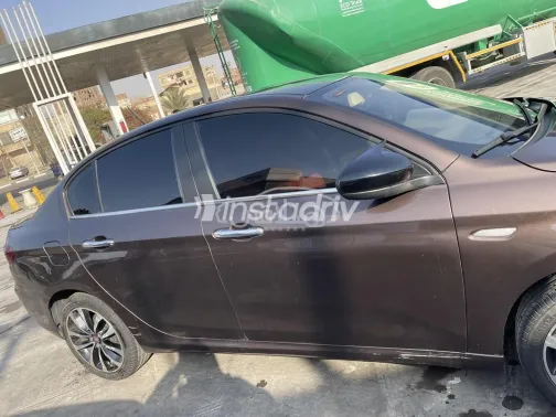 فيات تيبو 2018 أبيض مستعملة للبيع - 6