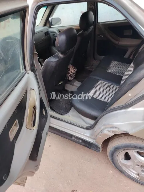 اسبيرانزا A11 2006 ذهبي مستعملة للبيع - 5