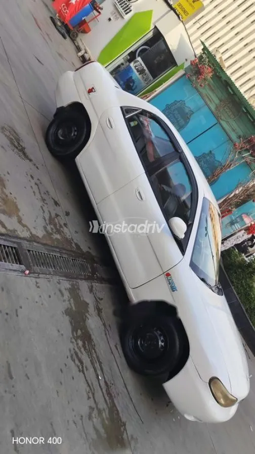Daewoo Nubira 1 1997 White Used for Sale - 8