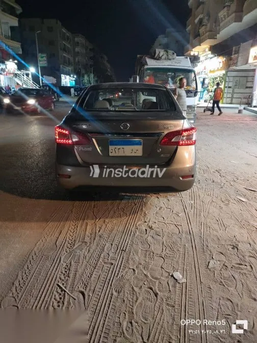 نيسان سنترا 2020 رمادي مستعملة للبيع - 4