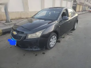 شيفروليه كروز 2010 أسود مستعملة للبيع