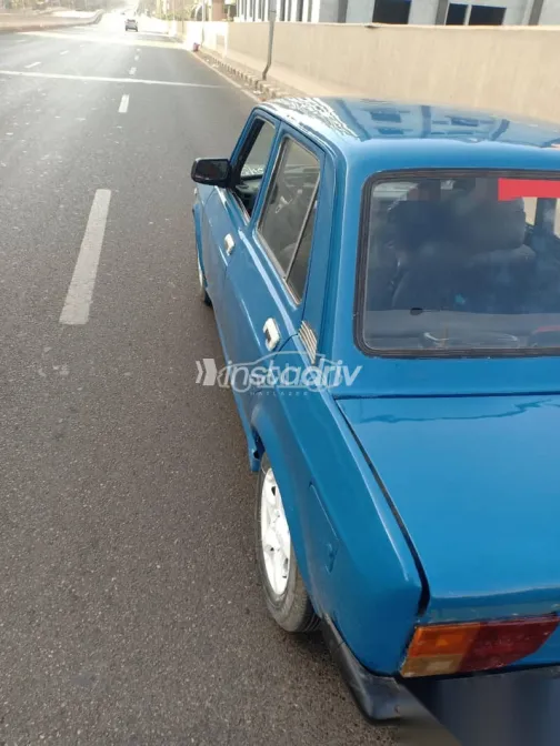 فيات 128 1989 أزرق غامق مستعملة للبيع - 9