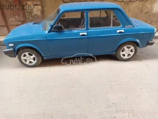 فيات 128 1989 أزرق غامق مستعملة للبيع