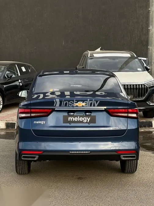 شيفروليه أوبترا 2026 أزرق غامق جديدة للبيع - 2