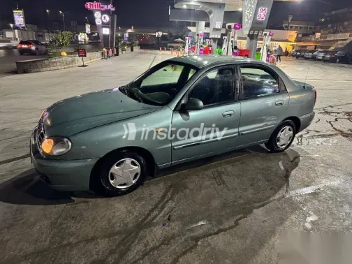 دايو لانوس 2004 فضي مستعملة للبيع - 4