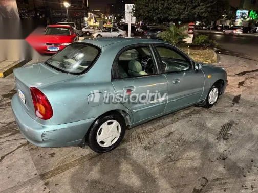 دايو لانوس 2004 فضي مستعملة للبيع - 5