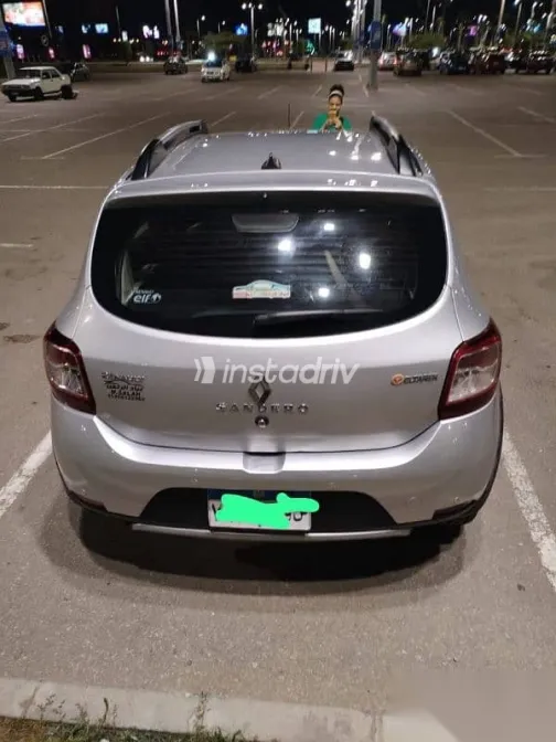 رينو سانديرو 2016 فضي مستعملة للبيع - 2