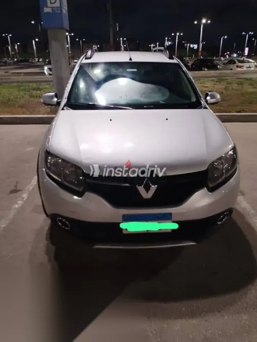 رينو سانديرو 2016 فضي مستعملة للبيع - 8