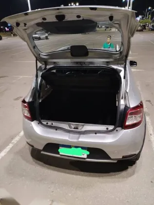 رينو سانديرو 2016 فضي مستعملة للبيع