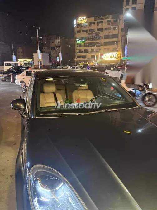 بورش ماكان 2022 رمادي مستعملة للبيع - 3