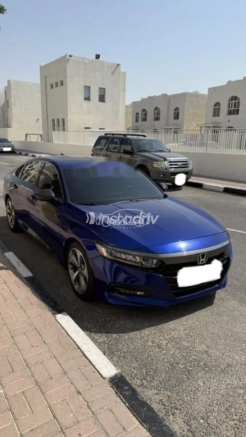 هوندا أكورد 2019 أزرق مستعملة للبيع - 1