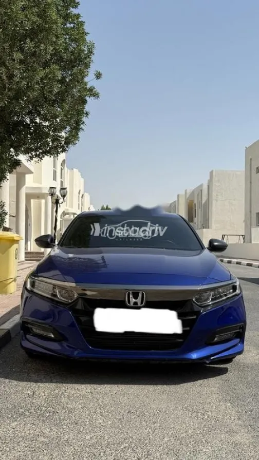 هوندا أكورد 2019 أزرق مستعملة للبيع - 2