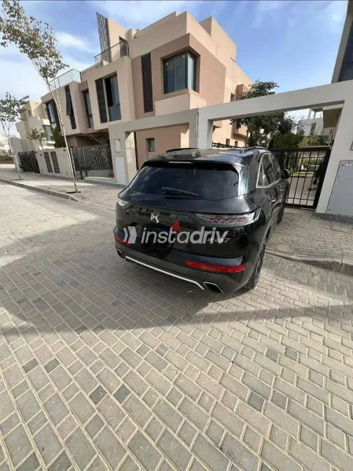 دى اس DS7 2021 أسود مستعملة للبيع - 2