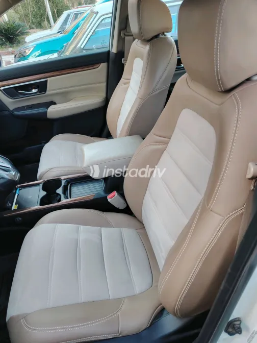 Honda CRV 2022 White Used for Sale - 6