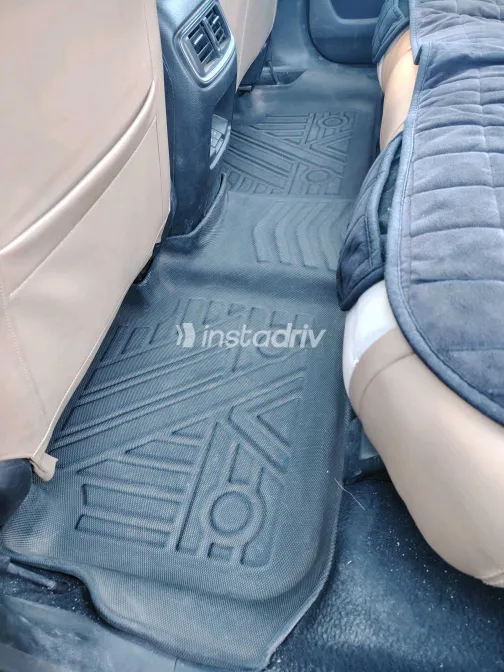 Honda CRV 2022 White Used for Sale - 7