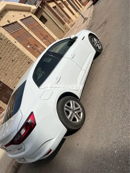 رينو ميجان 2021 أبيض مستعملة للبيع - 3