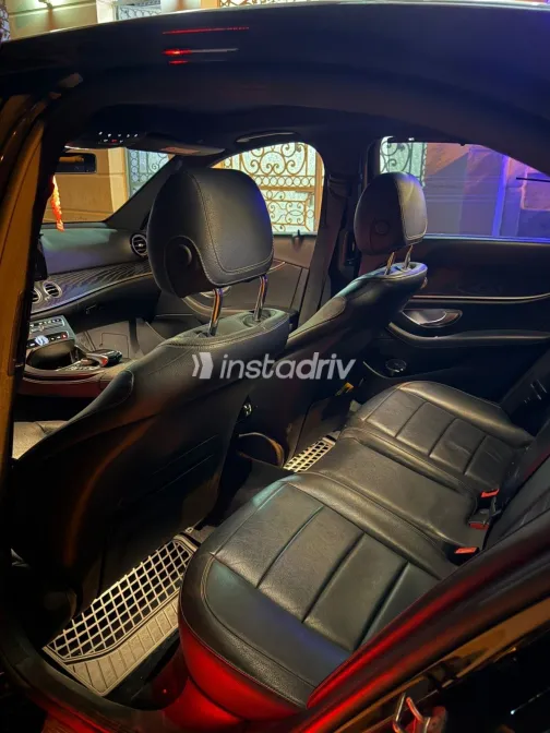 مرسيدس E 350 2018 أبيض مستعملة للبيع - 1