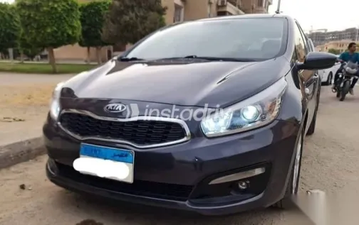 كيا سيد 2017 رمادي مستعملة للبيع - 4