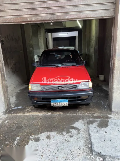 سوزوكى ماروتى 2011 أحمر مستعملة للبيع - 1