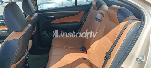 سوزوكى سياز 2016 أبيض مستعملة للبيع - 9